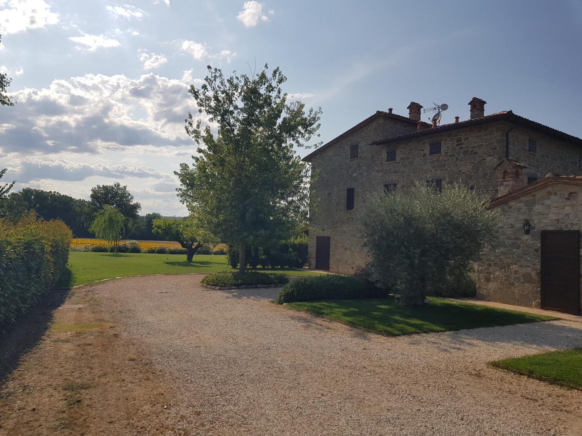 Agriturismo Villa Al Piano Todi Exterior photo